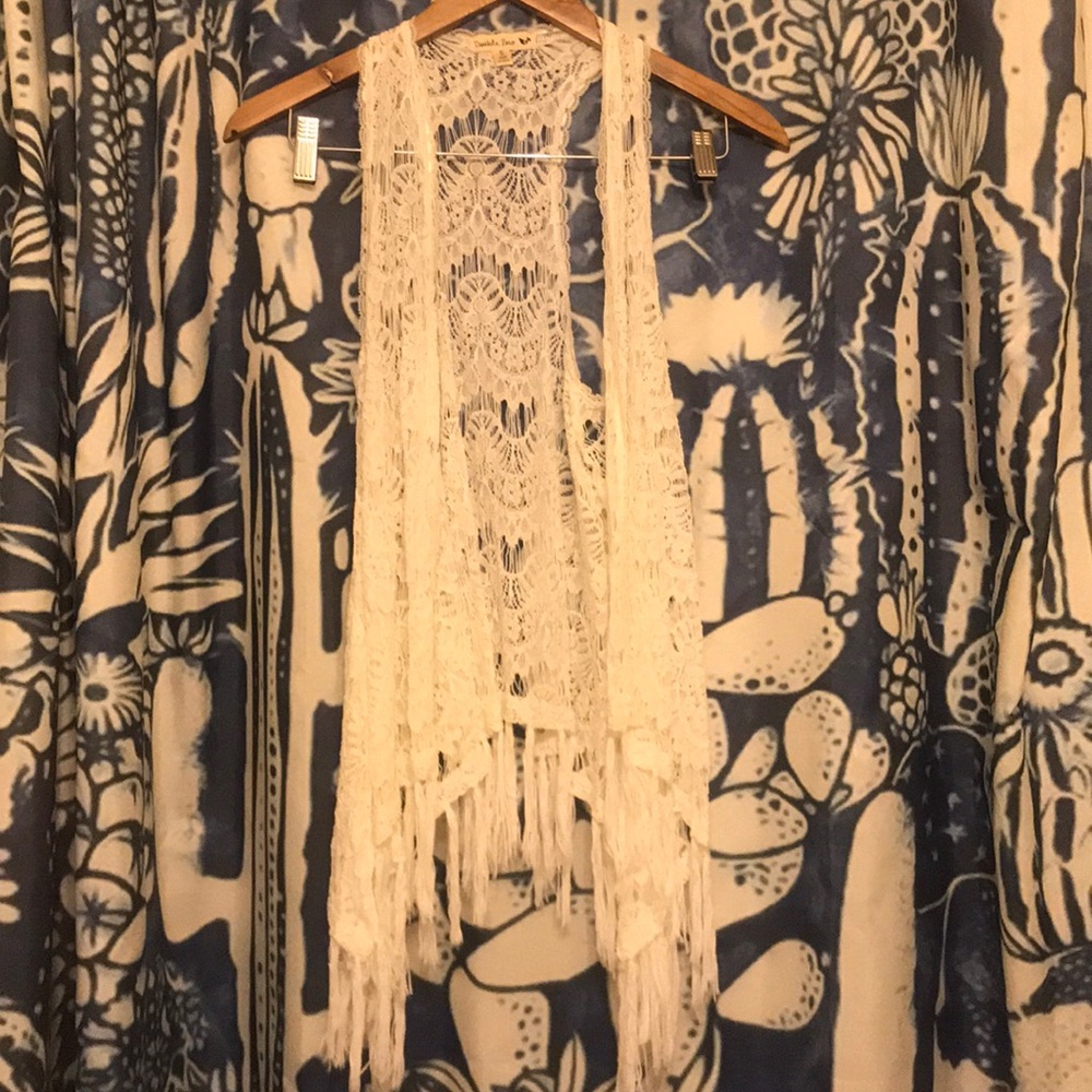 Double Zero Lace Vest